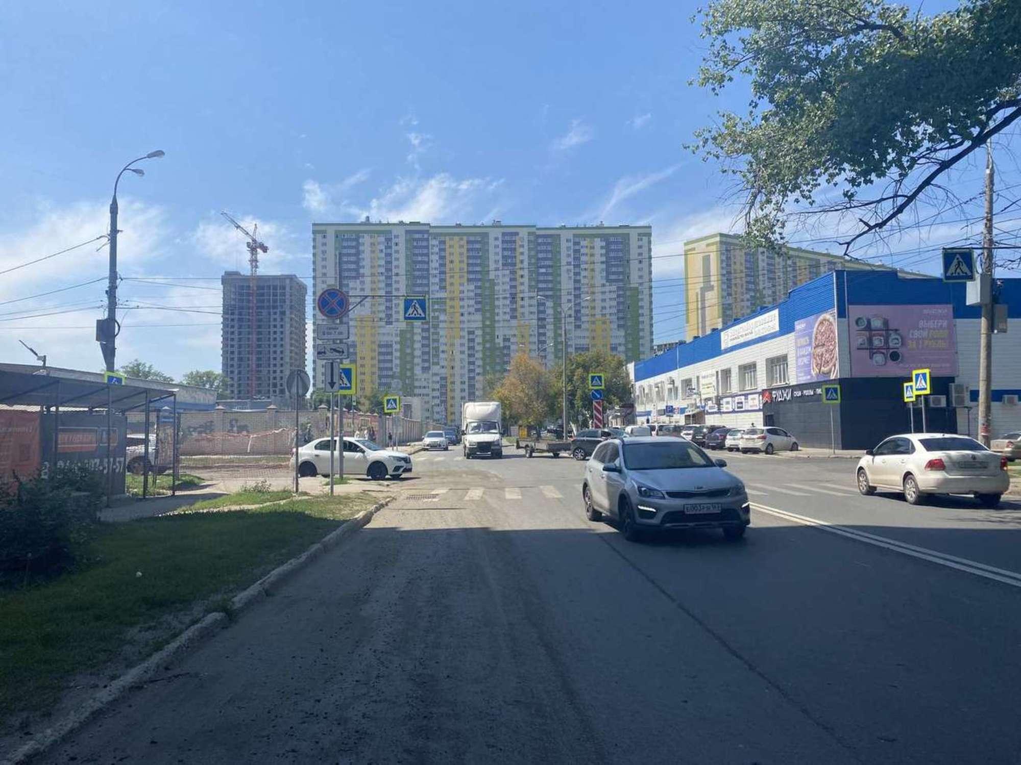 Купить торговое помещение за 6 700 000 рублей на Дыбенко улица, 6