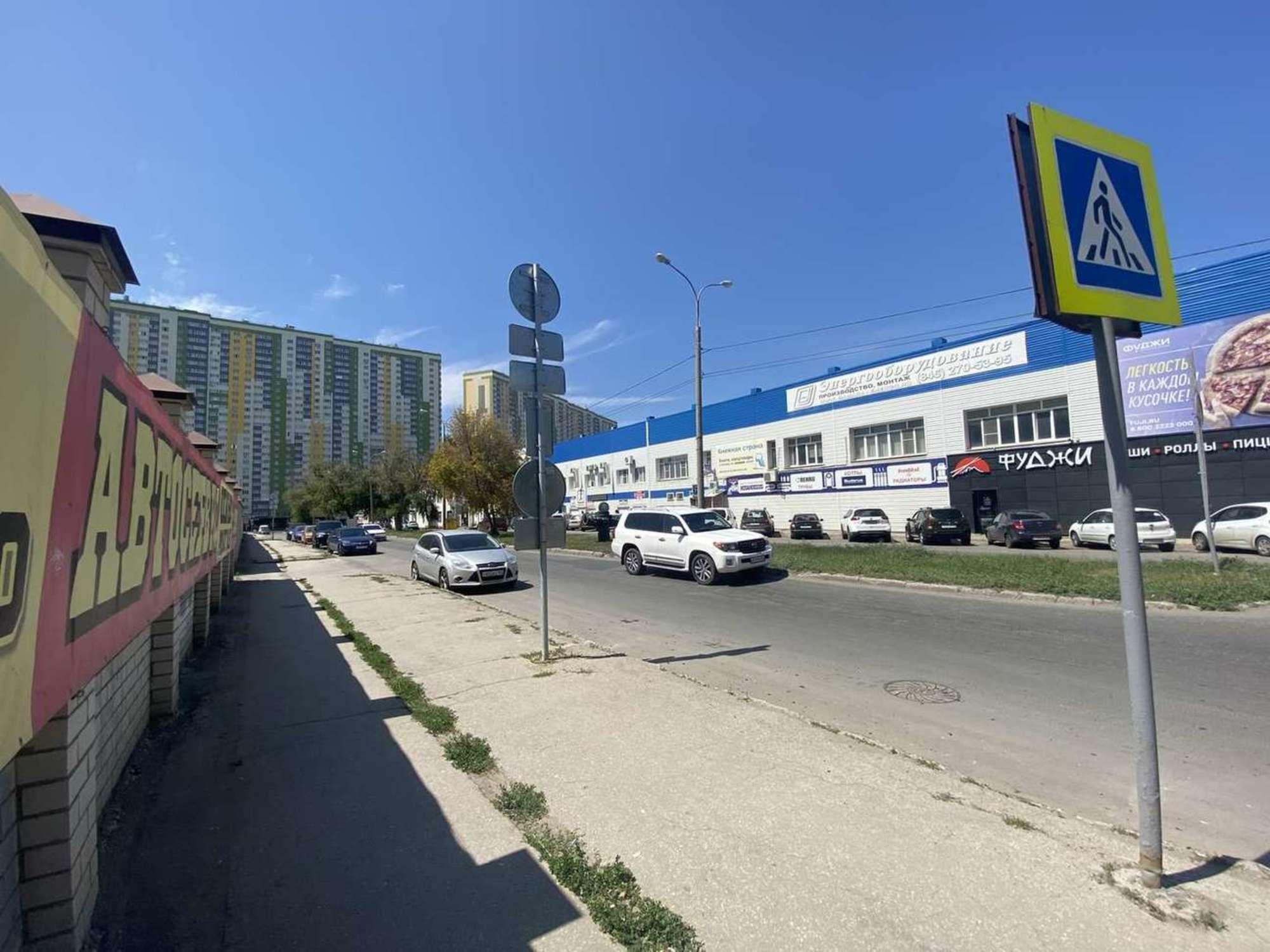 Купить торговое помещение за 6 700 000 рублей на Дыбенко улица, 6