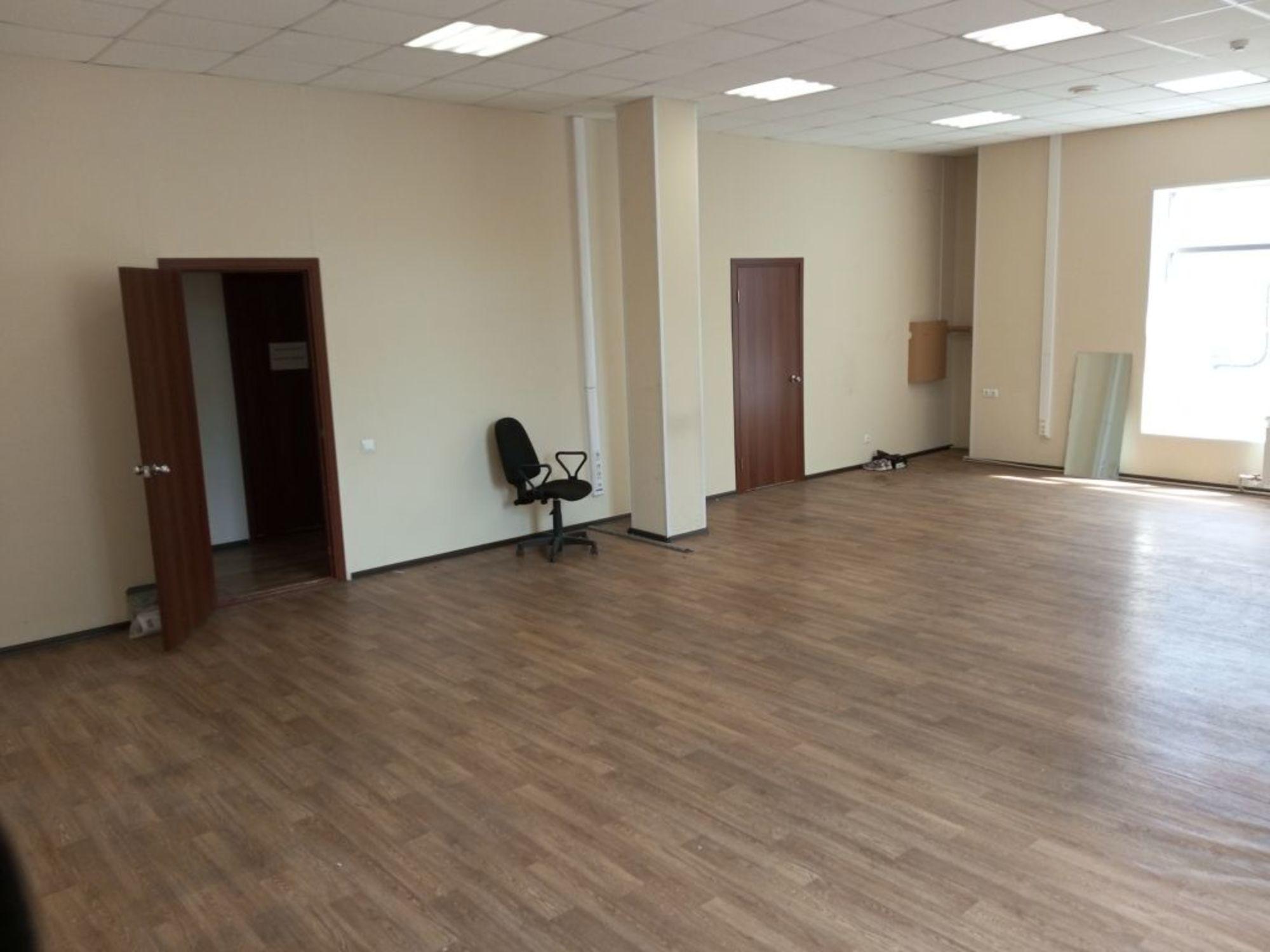 Сдать офис, помещение под офис за 48 700 рублей на Октябрьской Революции ул, 43