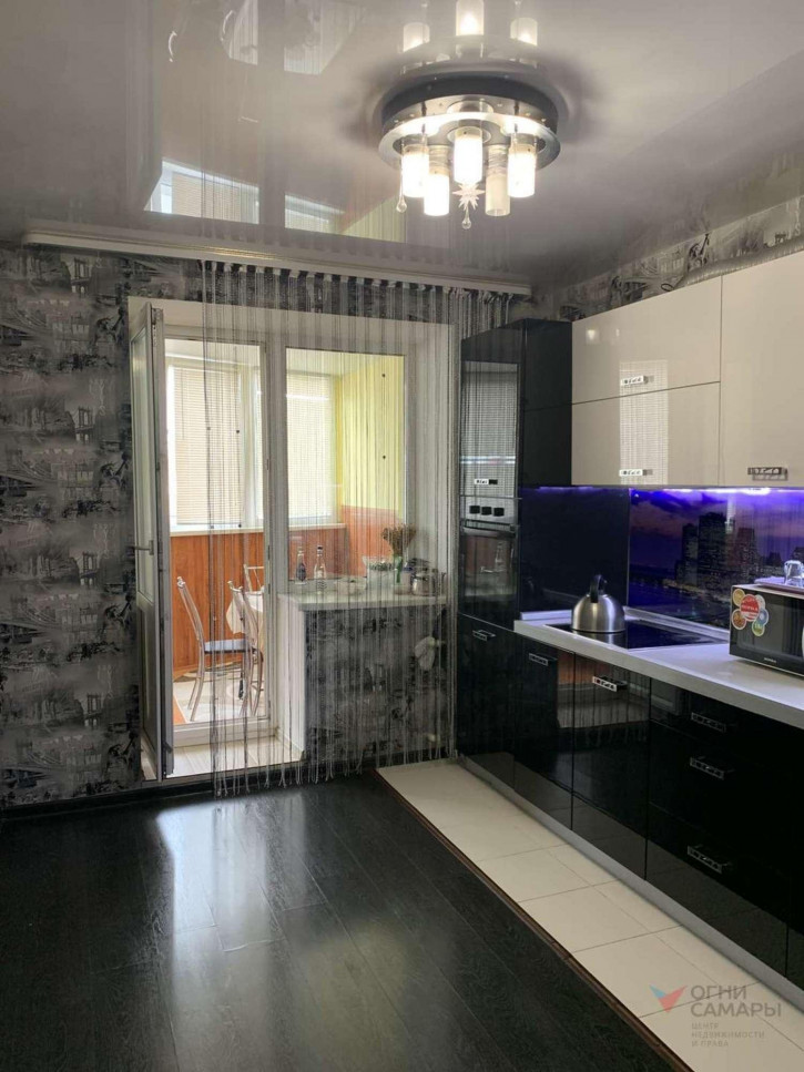 3-комн квартира Дыбенко улица, 23