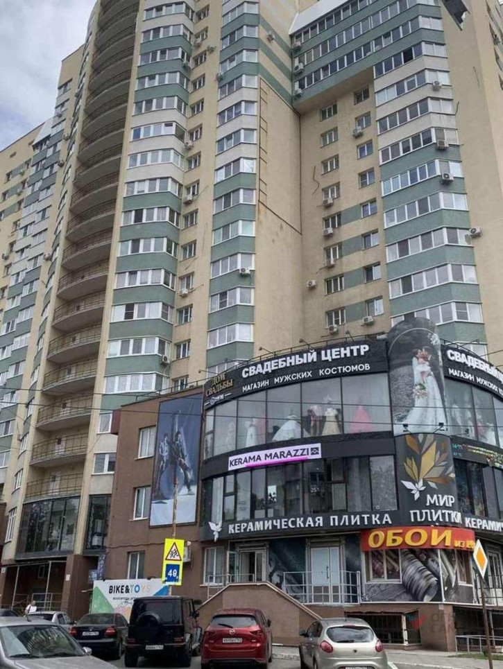 3-комн квартира Дыбенко улица, 23