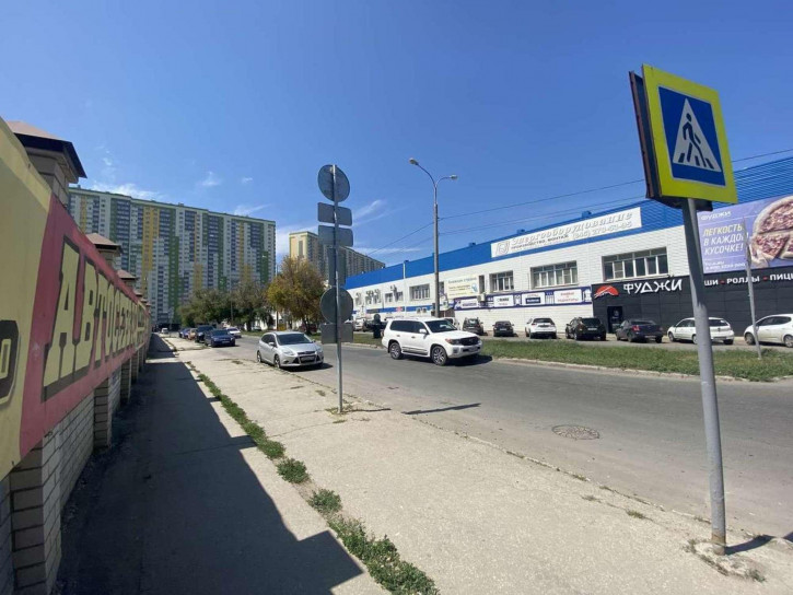Торговое помещение Дыбенко улица, 6