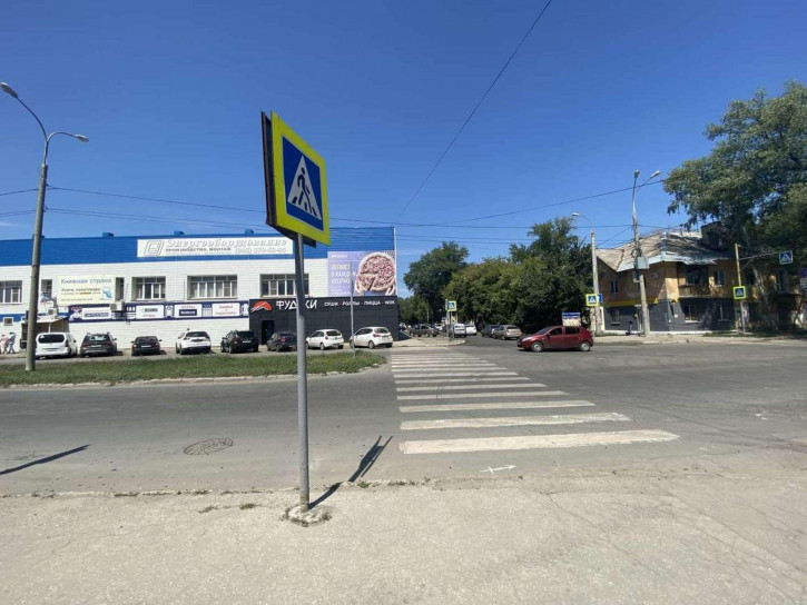 Торговое помещение Дыбенко улица, 6