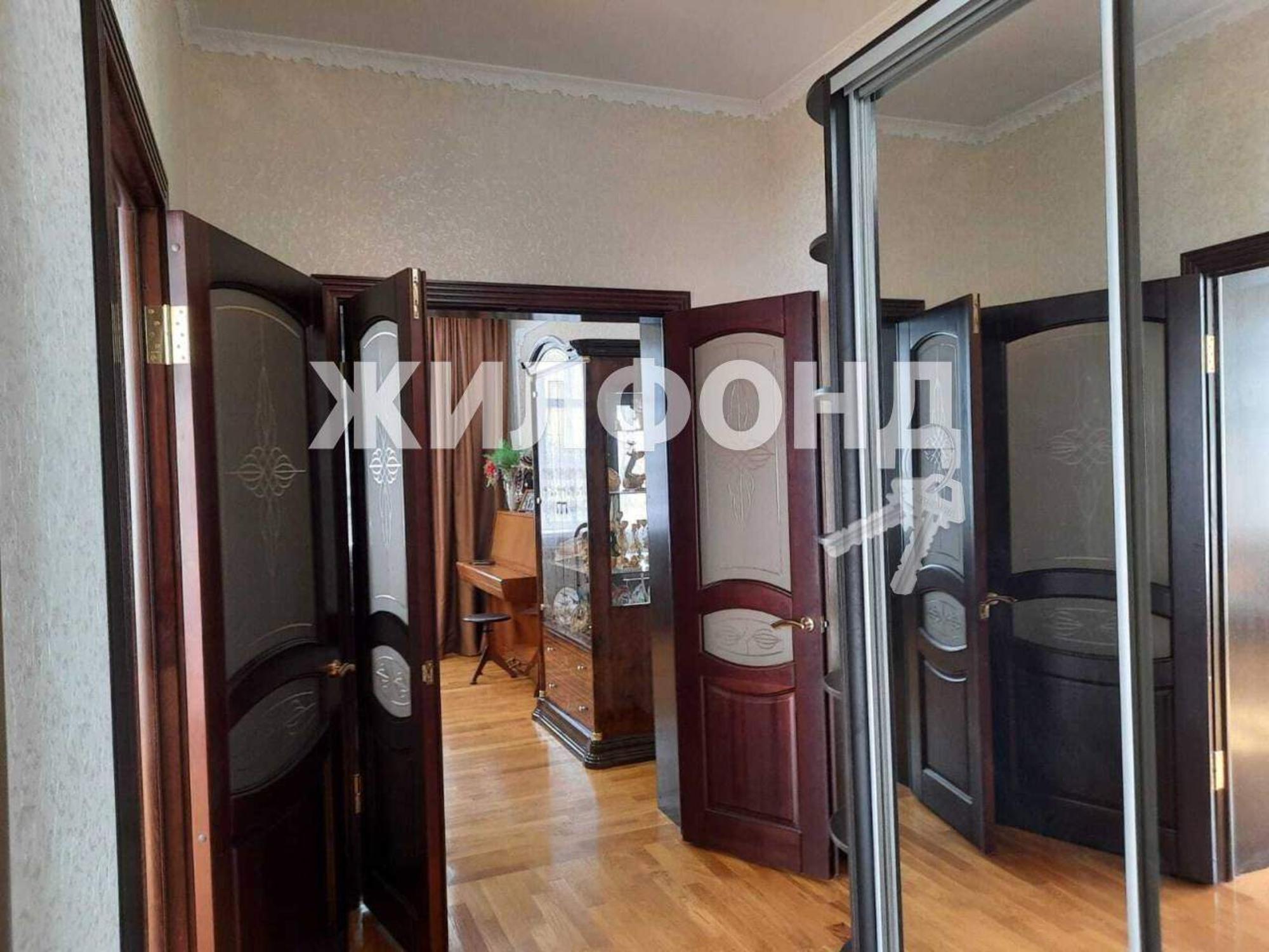 Купить дачу, дом, коттедж за 11 500 000 рублей на Ленинградская улица