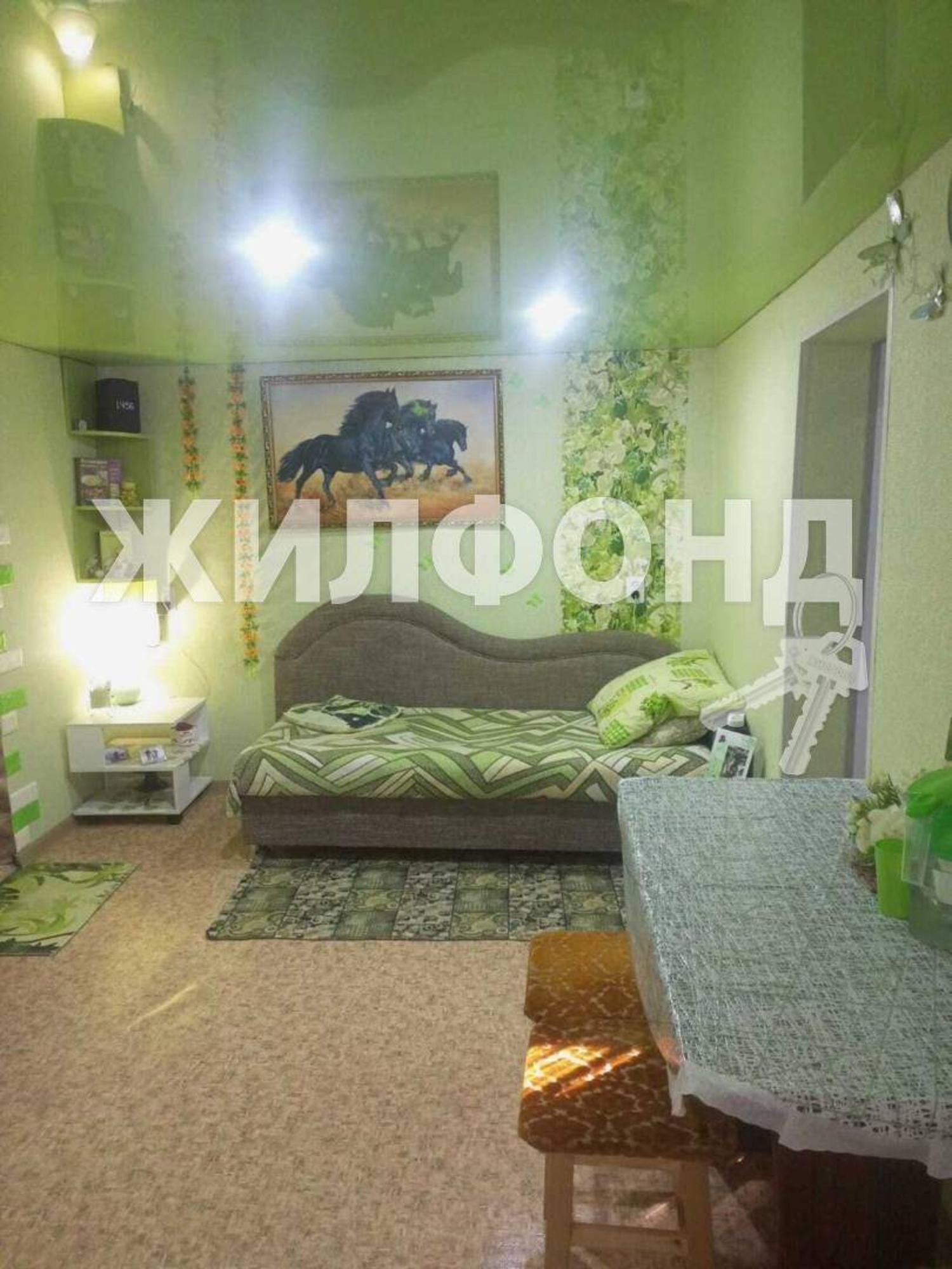 Купить дачу, дом, коттедж за 2 700 000 рублей на Карла Либкнехта улица