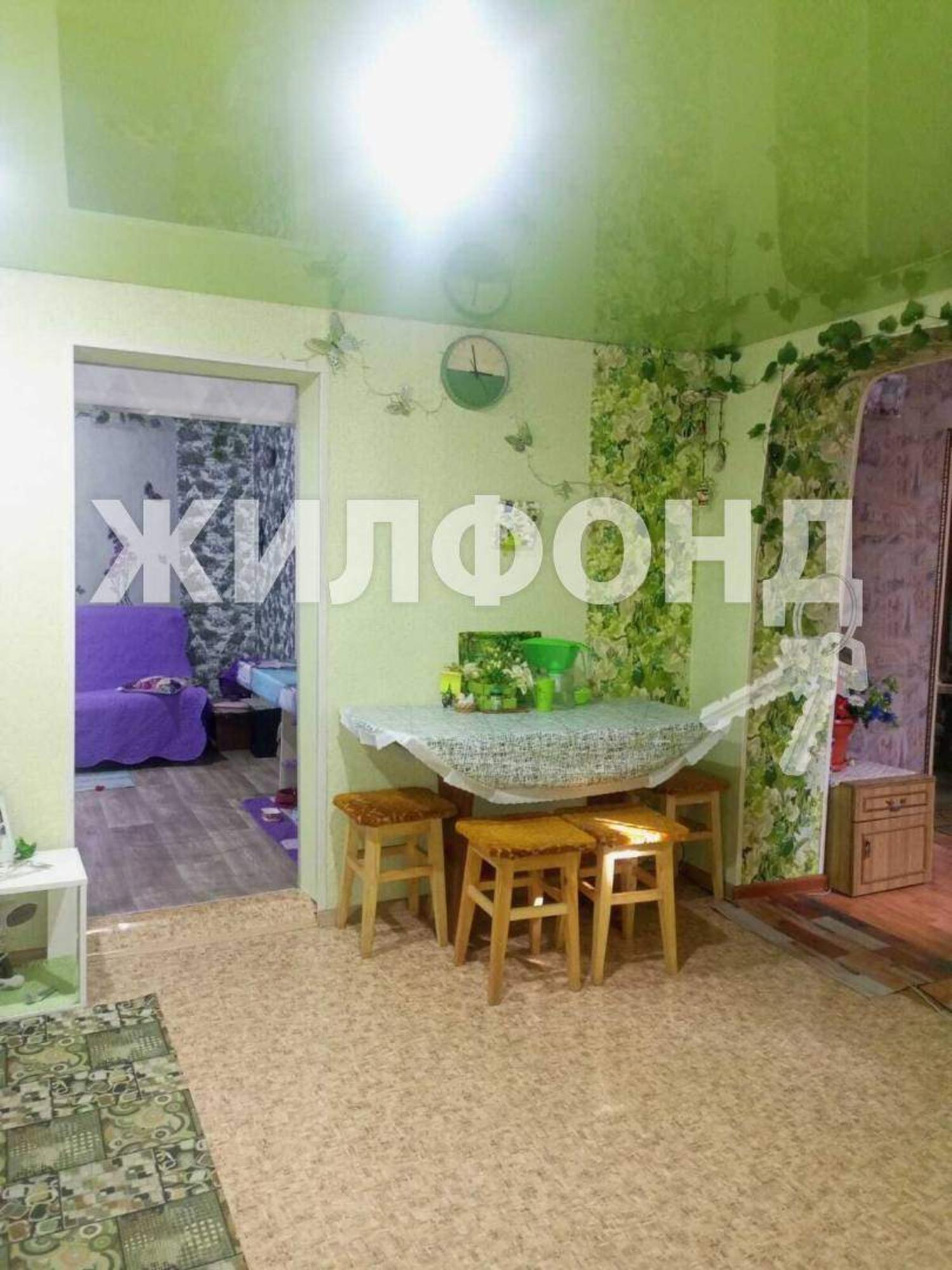 Купить дачу, дом, коттедж за 2 700 000 рублей на Карла Либкнехта улица