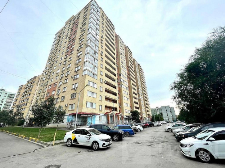 3-комн квартира ЗЖМ, Стабильная