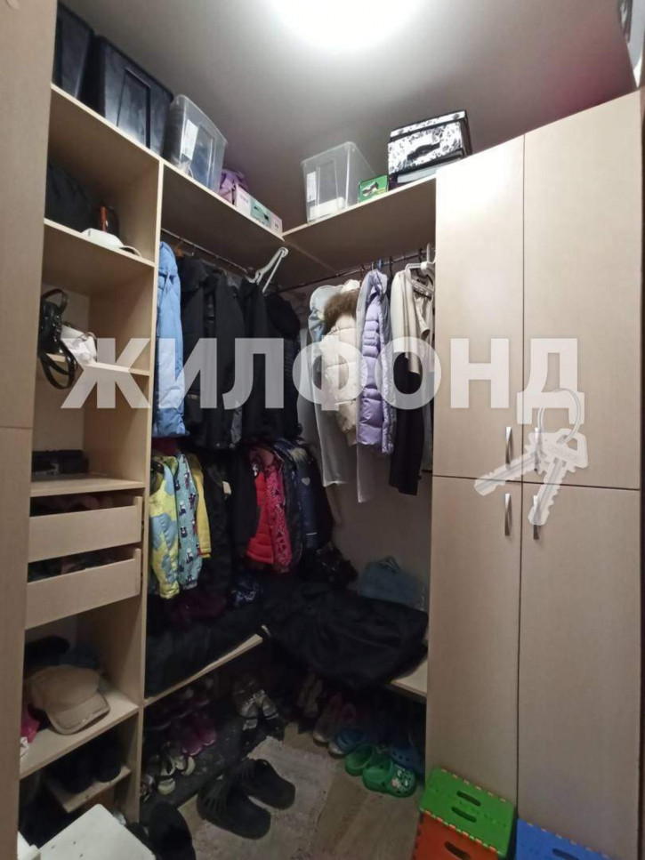 3-комн квартира Ясный Берег улица, д.4