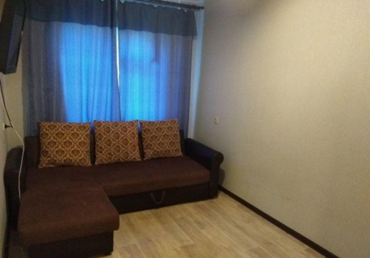 3-комн квартира Балакирева ул, 57