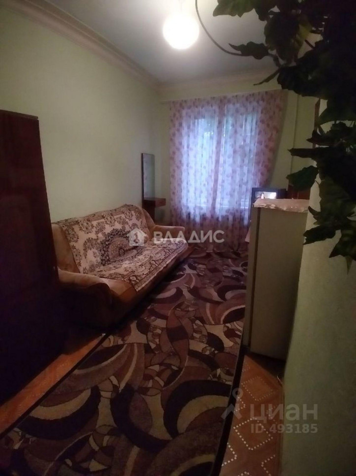 Комната улица Крупской, 8,  д. 8