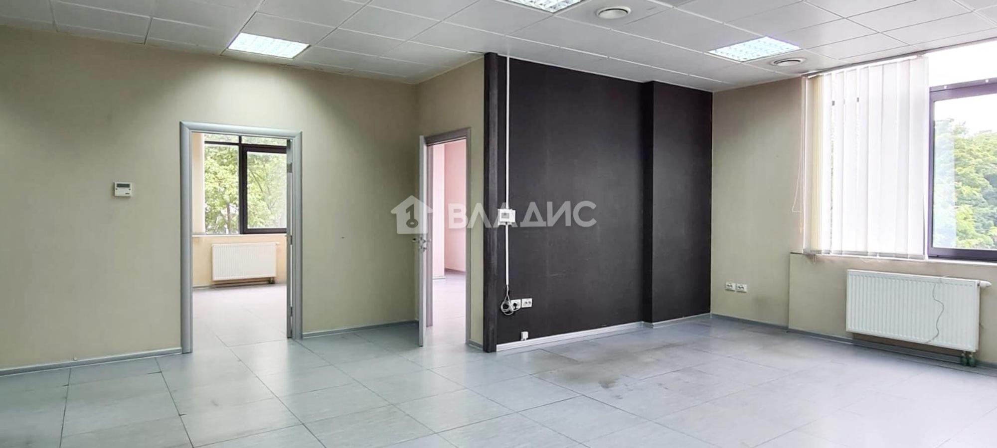 Купить офис, помещение под офис за 16 600 000 рублей на Театральная улица, 35