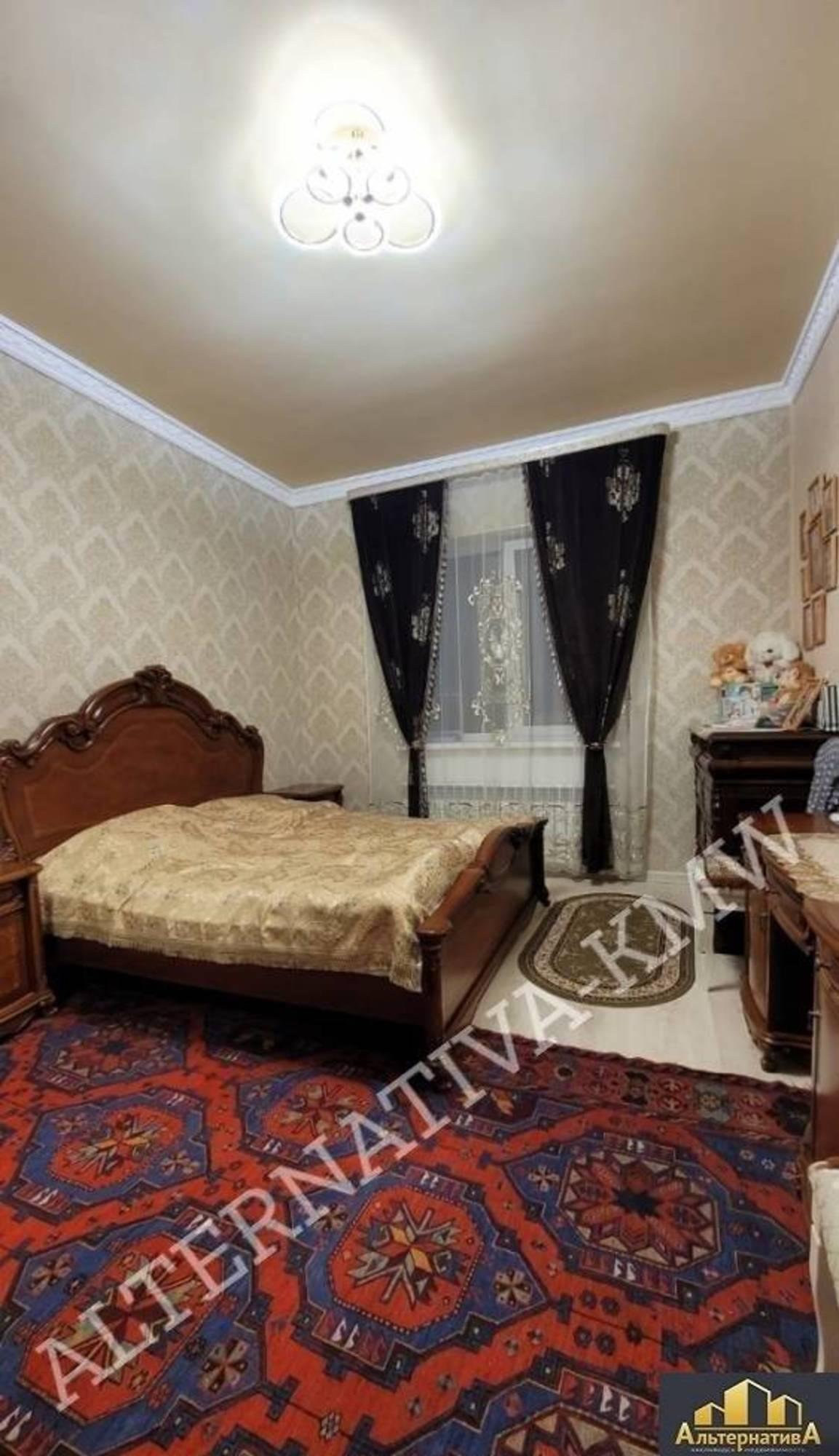 Купить дачу, дом, коттедж за 32 000 000 рублей на Октябрьская ул.