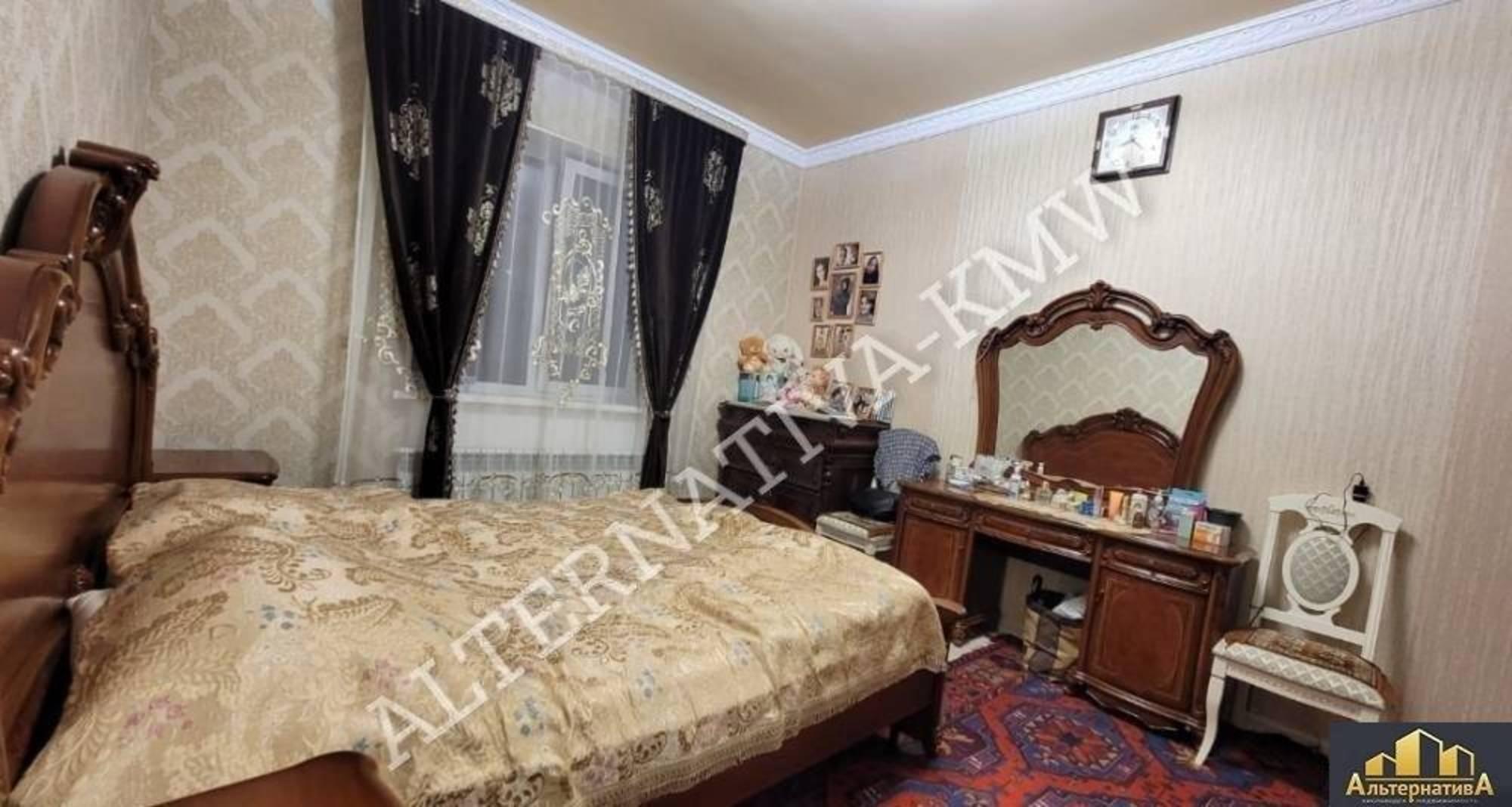 Купить дачу, дом, коттедж за 32 000 000 рублей на Октябрьская ул.