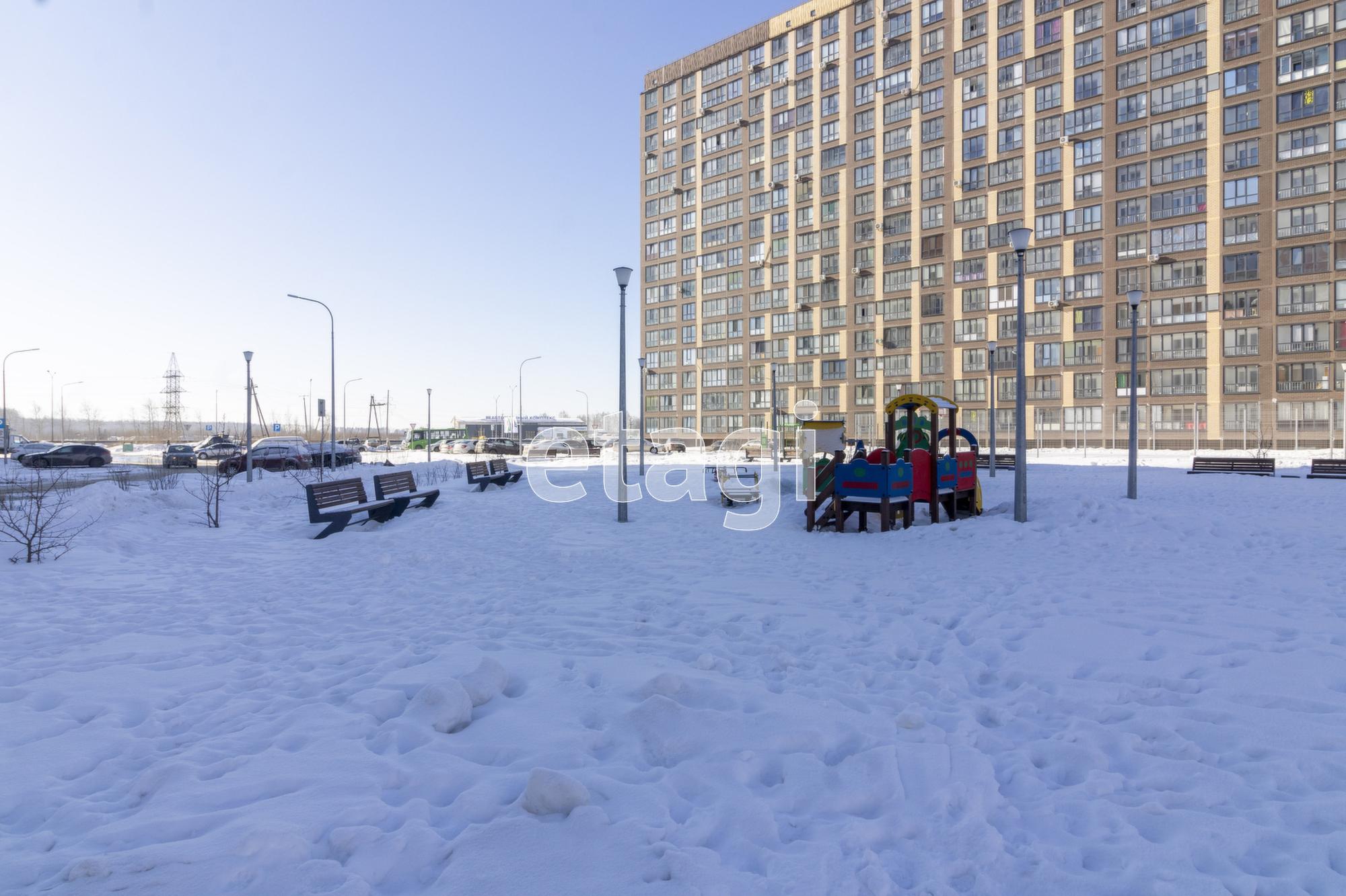 Купить квартиру за 5 500 000 рублей на Новоселов, 111