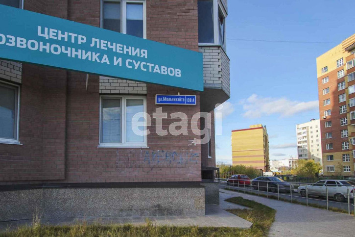 3-комн квартира Мельникайте, 138а