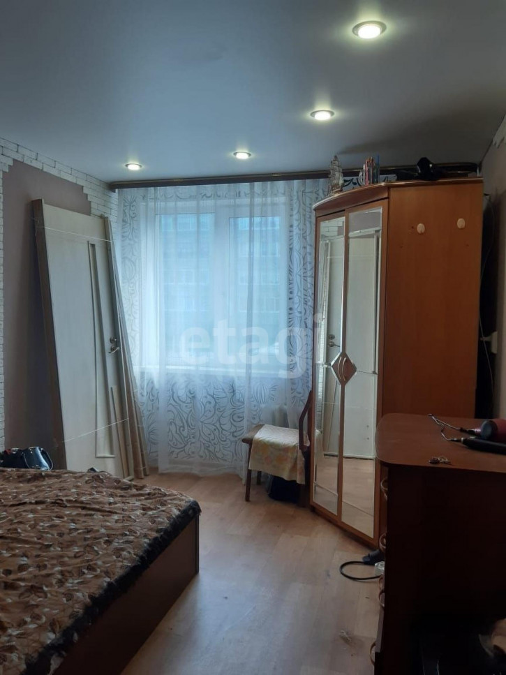 4-комн квартира Мира, 24