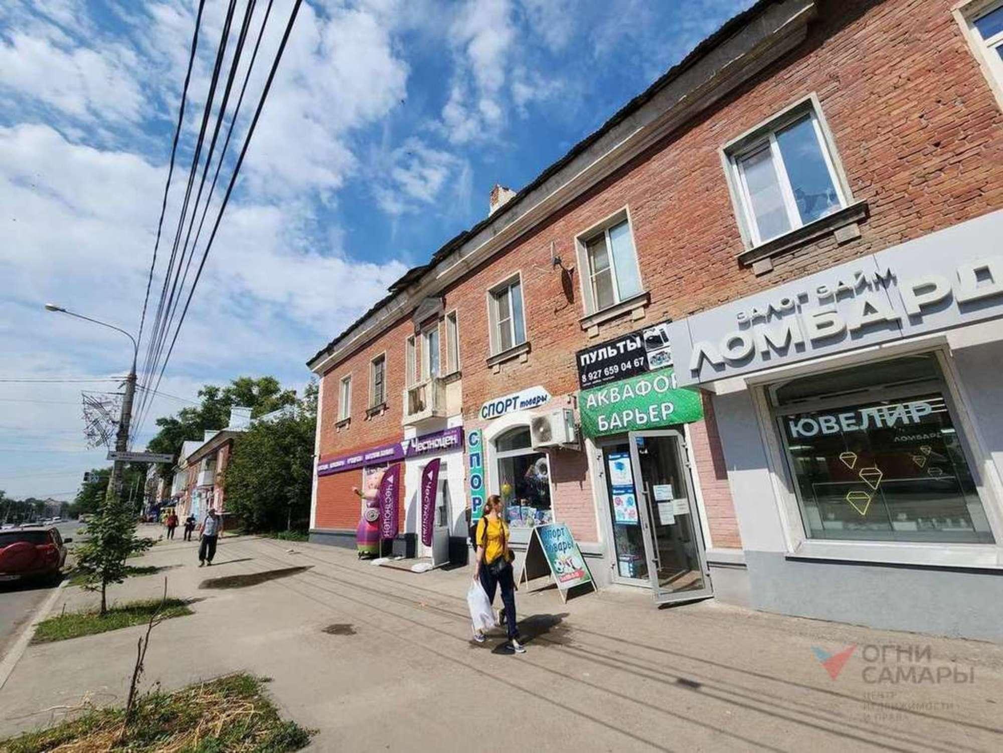 Купить торговое помещение за 10 900 000 рублей на Победы улица, 132