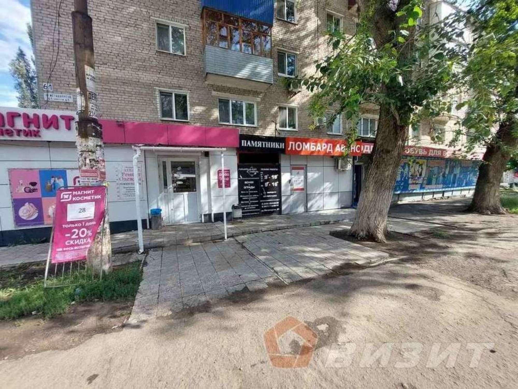 Сдать торговое помещение за 60 000 рублей на Металлургов проспект, 61