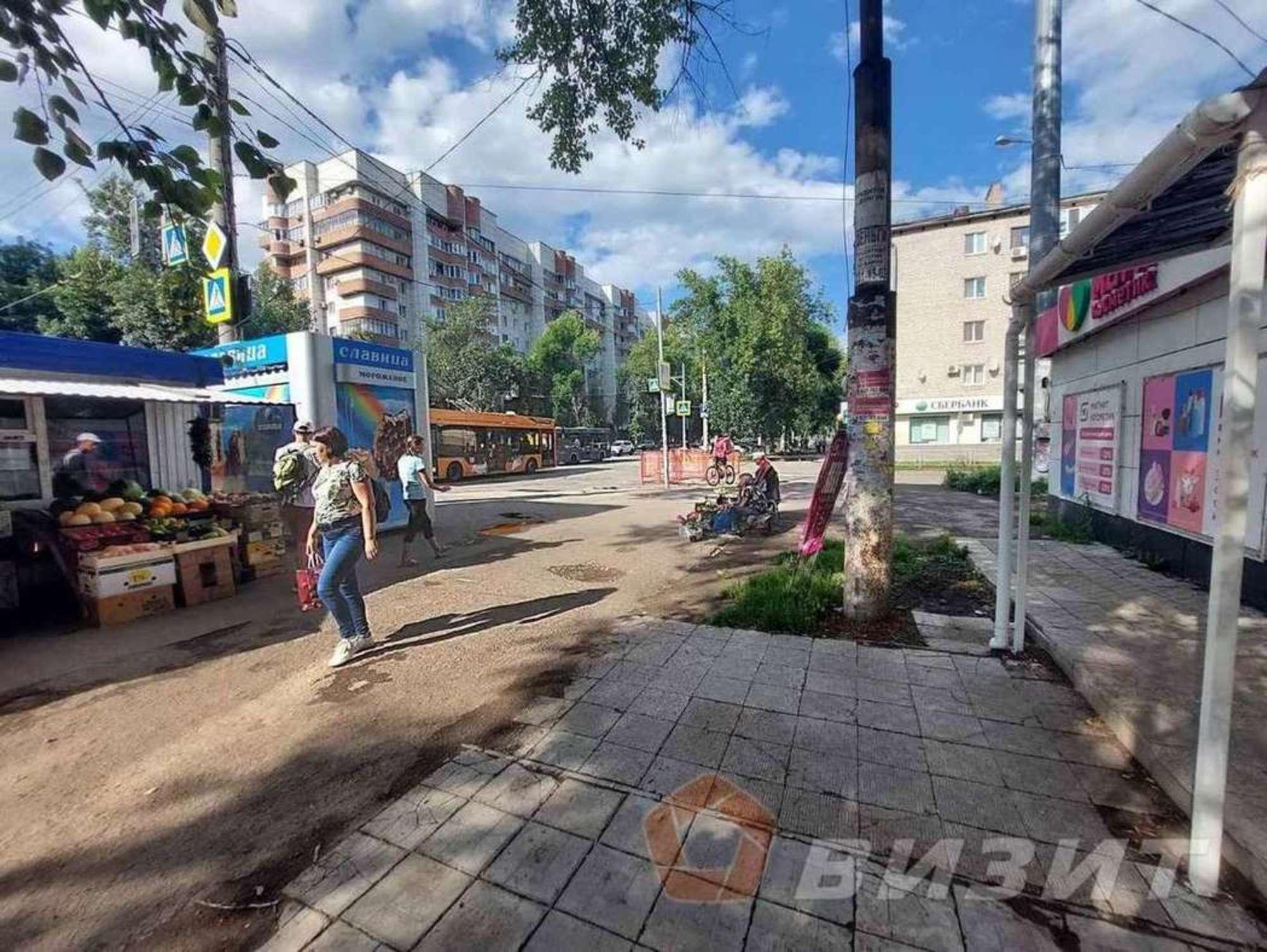 Сдать торговое помещение за 60 000 рублей на Металлургов проспект, 61