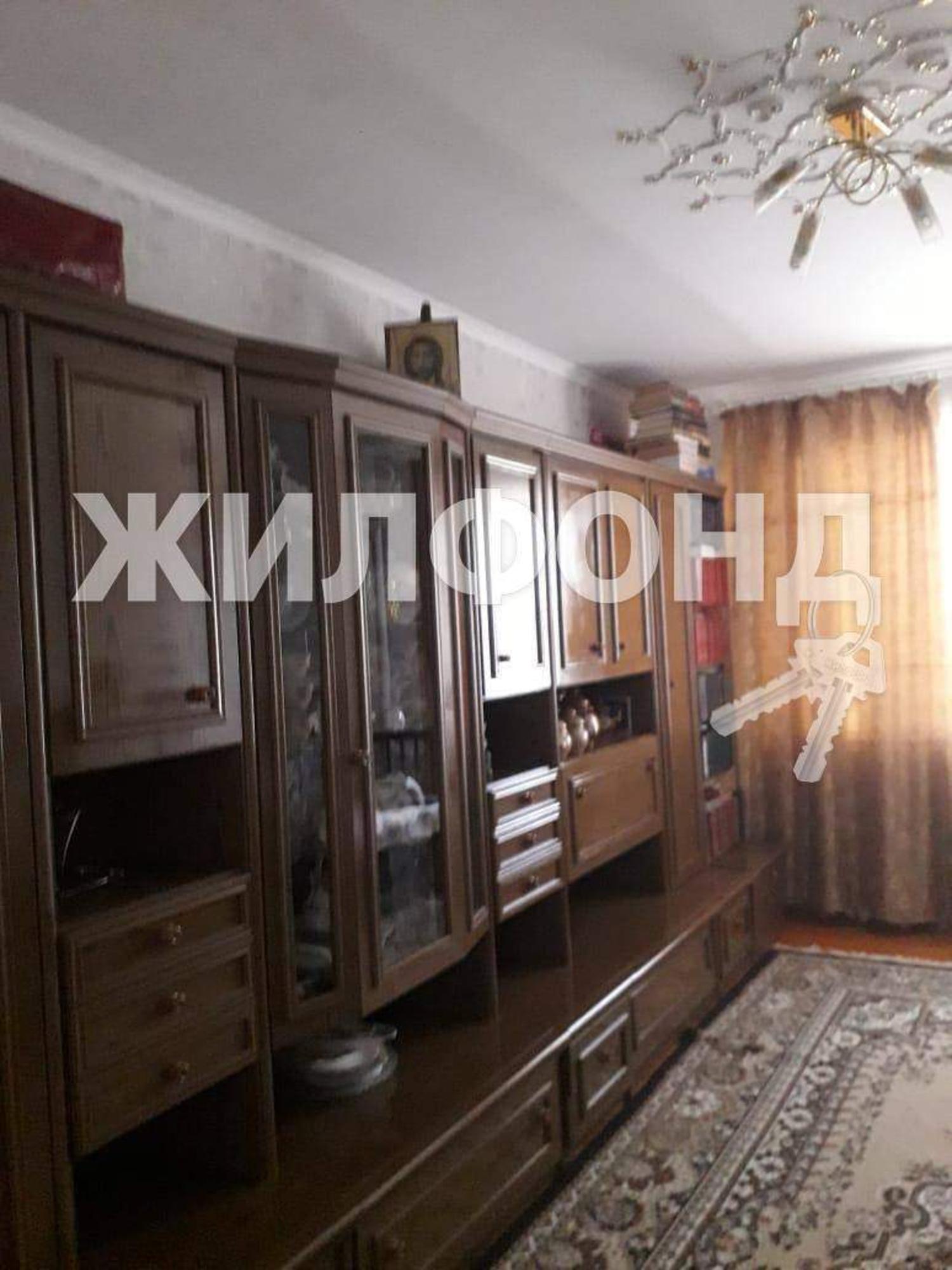 Купить дачу, дом, коттедж за 10 000 000 рублей на Школьная улица