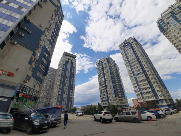 Торговое помещение Ново-Садовая улица, 106н