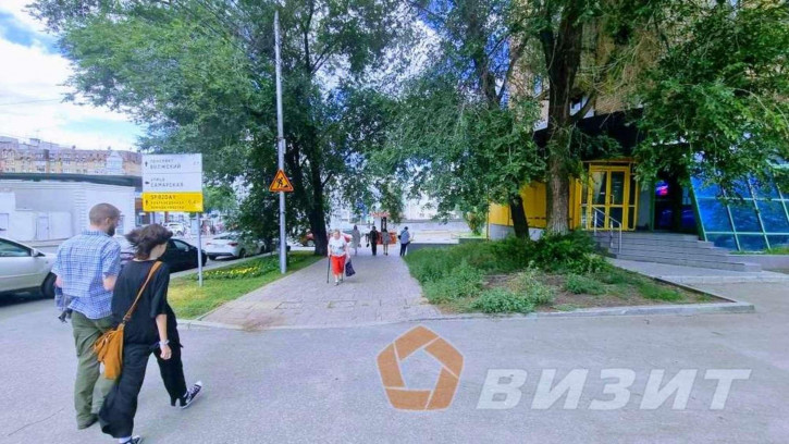 Торговое помещение Полевая улица, 72