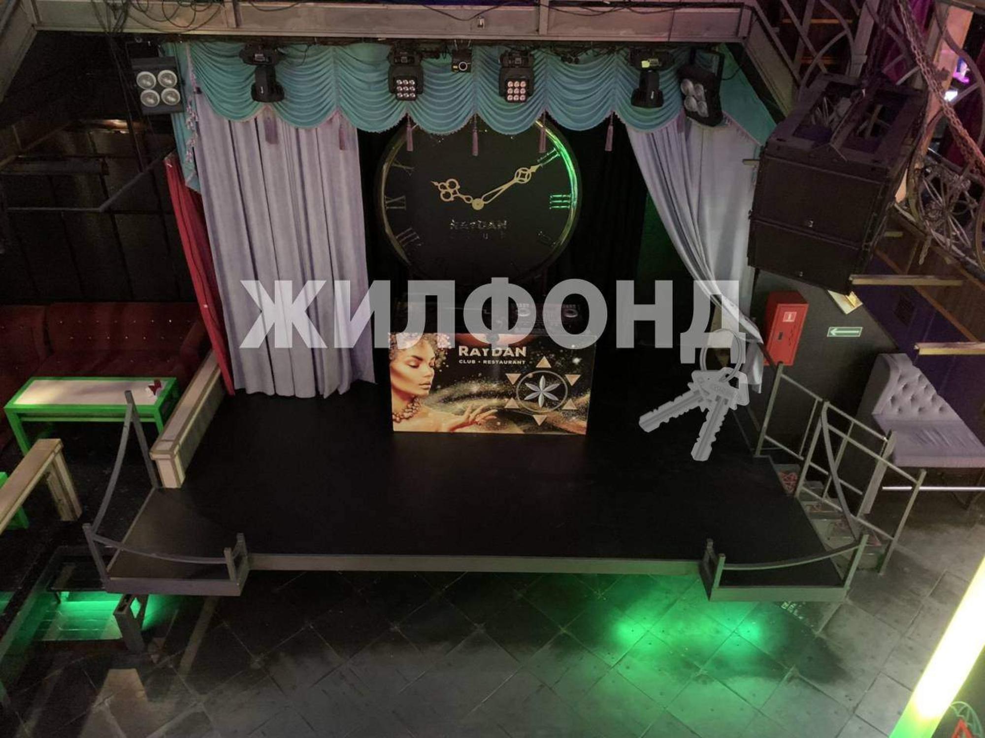 Купить дачу, дом, коттедж за 69 000 000 рублей на Кечил-оола улица