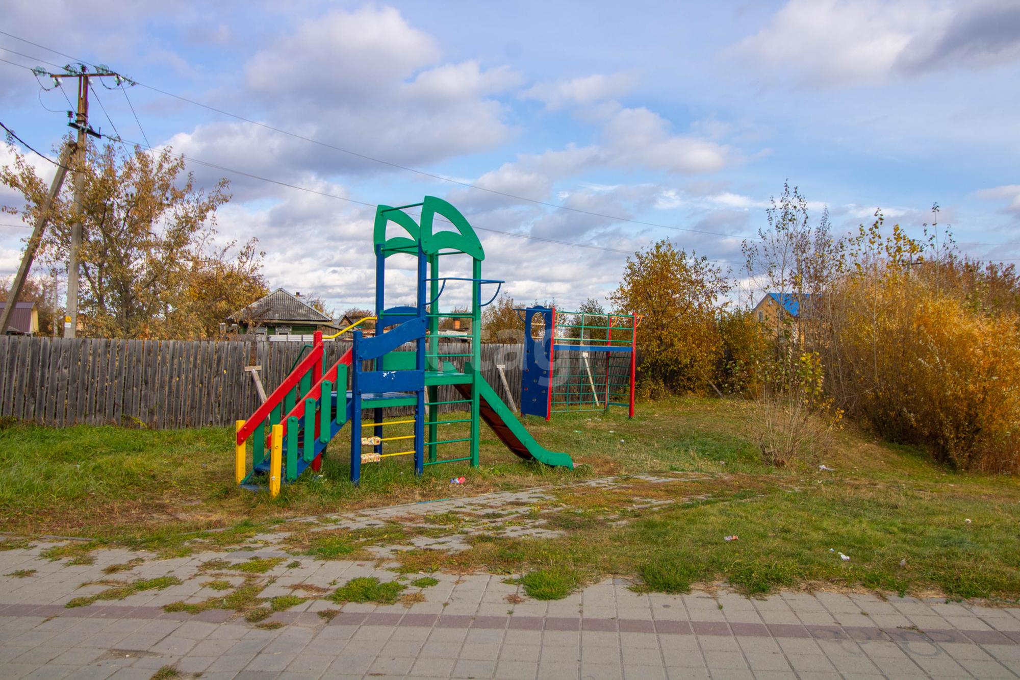 Купить дачу, дом, коттедж за 4 200 000 рублей на Энергетиков, 38