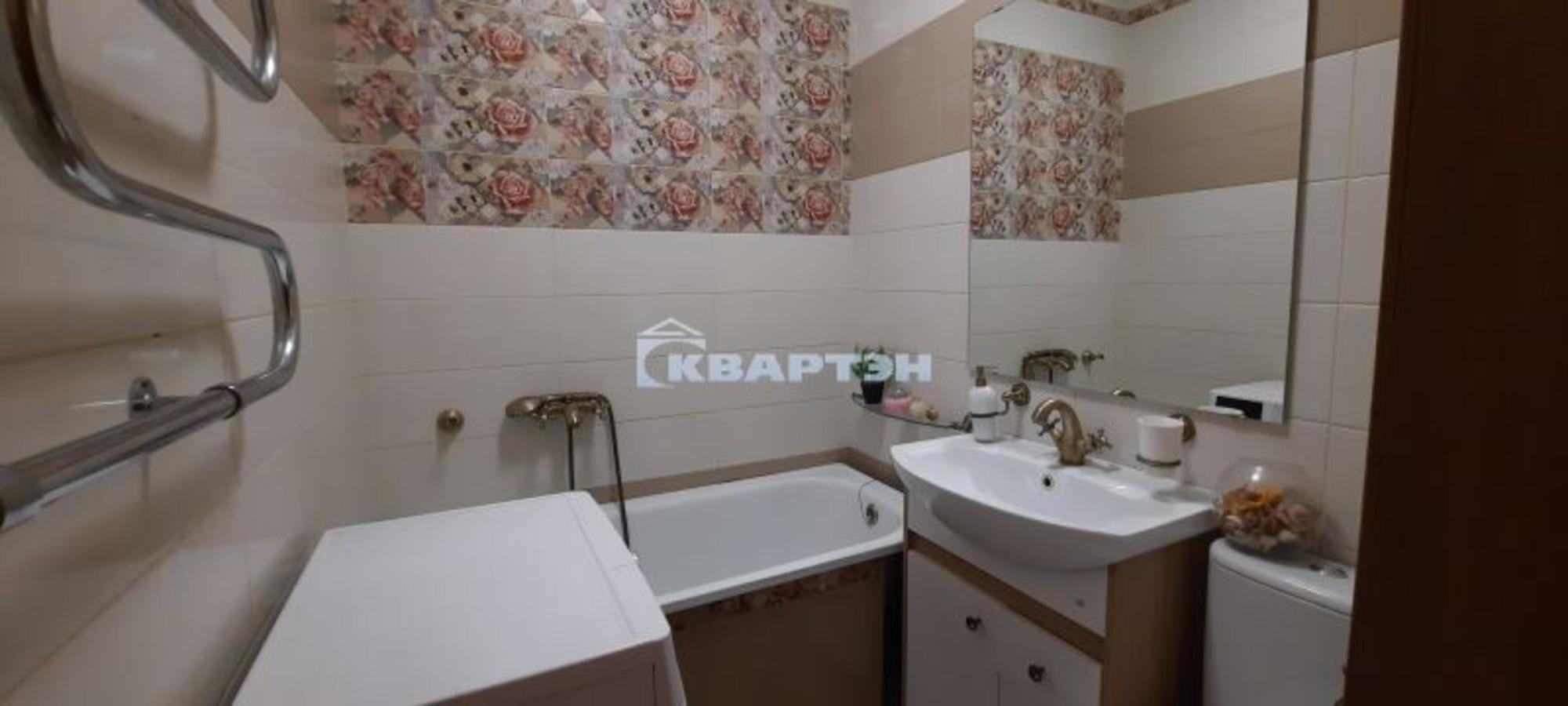 Купить квартиру за 4 750 000 рублей на Бориса Богаткова, 184