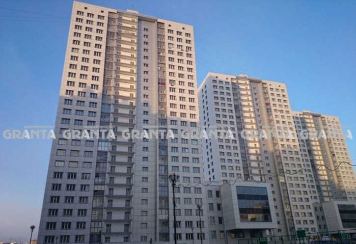 3-комн квартира ул Батурина, 38