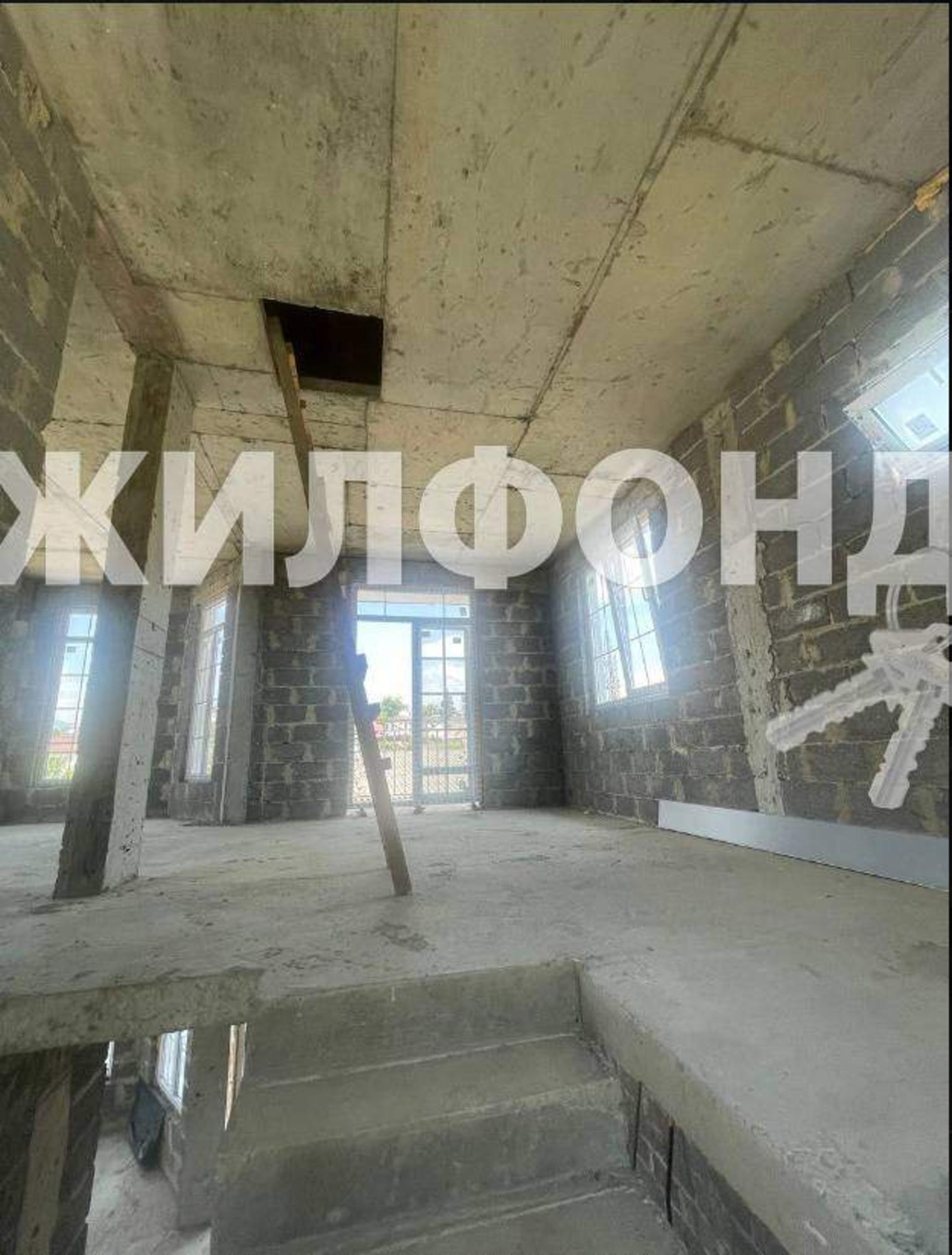 Купить дачу, дом, коттедж за 22 000 000 рублей на Мира улица
