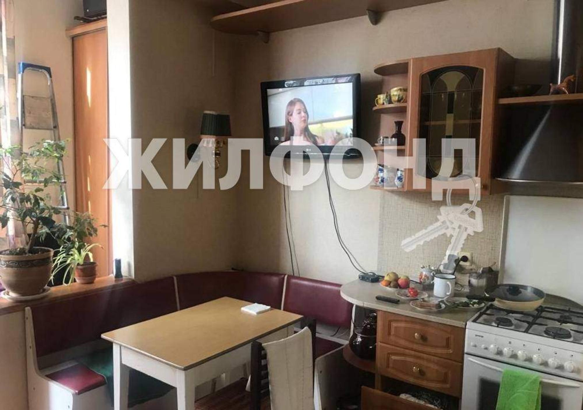 Купить квартиру за 16 000 000 рублей на Полтавская улица, д.1