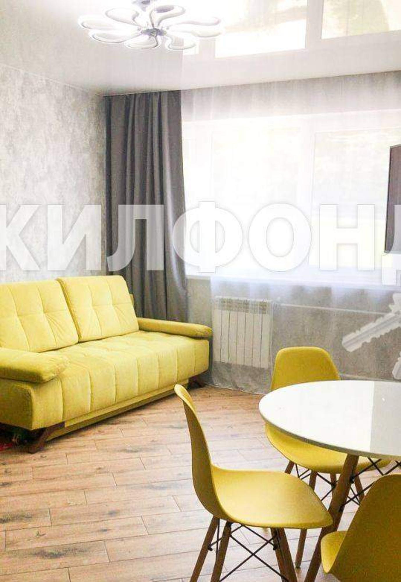 Купить квартиру за 9 800 000 рублей на Тепличная улица, д.75к1