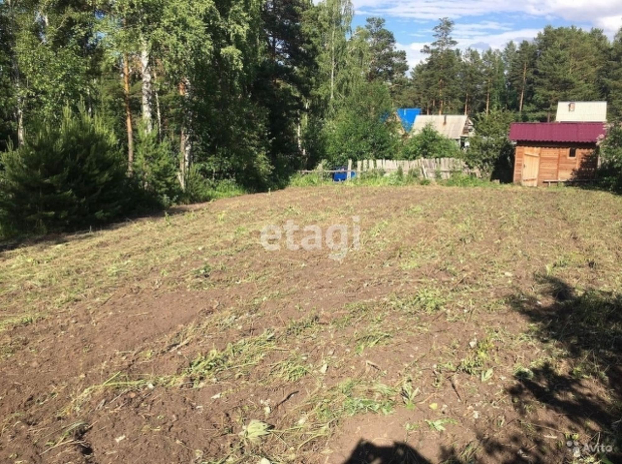 Купить дачу, дом, коттедж за 640 000 рублей на Array