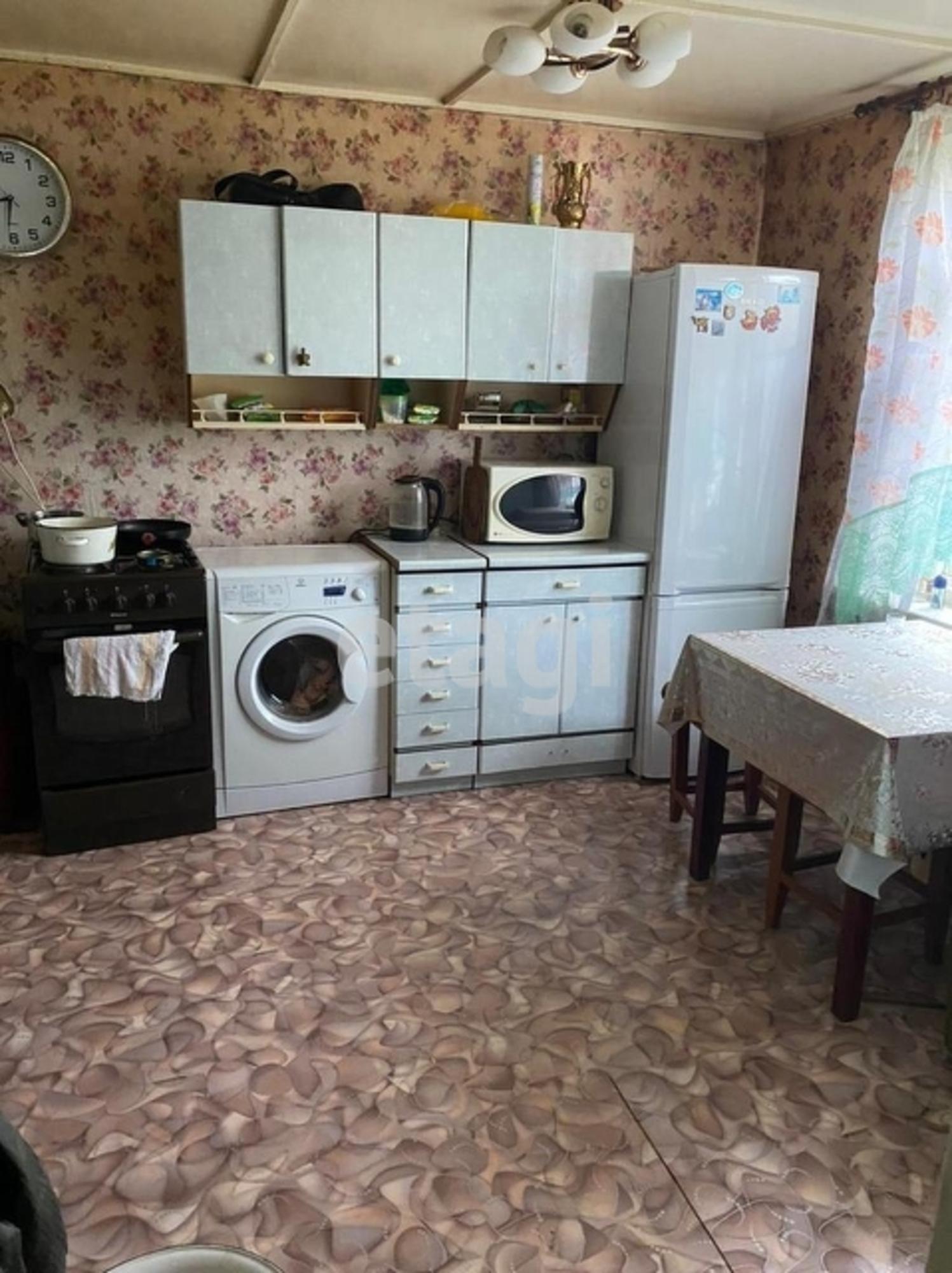 Купить дачу, дом, коттедж за 1 350 000 рублей на Array