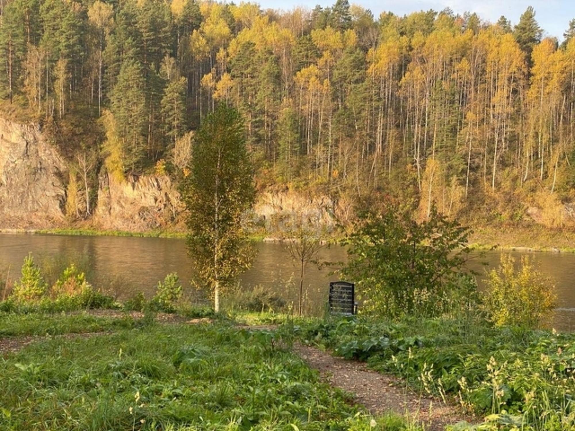 Купить дачу, дом, коттедж за 4 900 000 рублей на Array