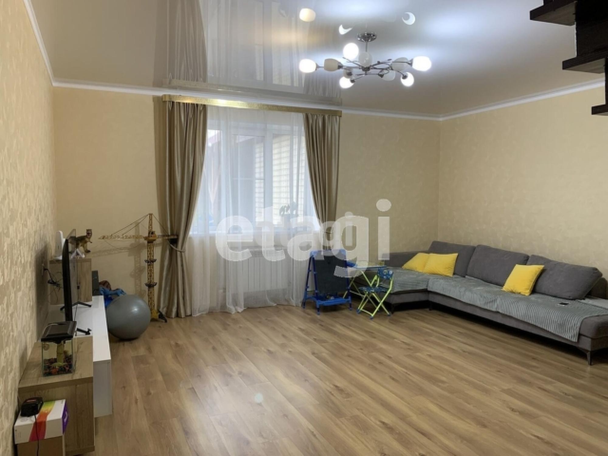 Купить дачу, дом, коттедж за 12 200 000 рублей на Array