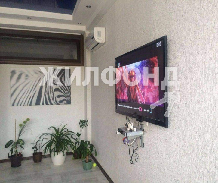 3-комн квартира Макаренко улица, д.8/6