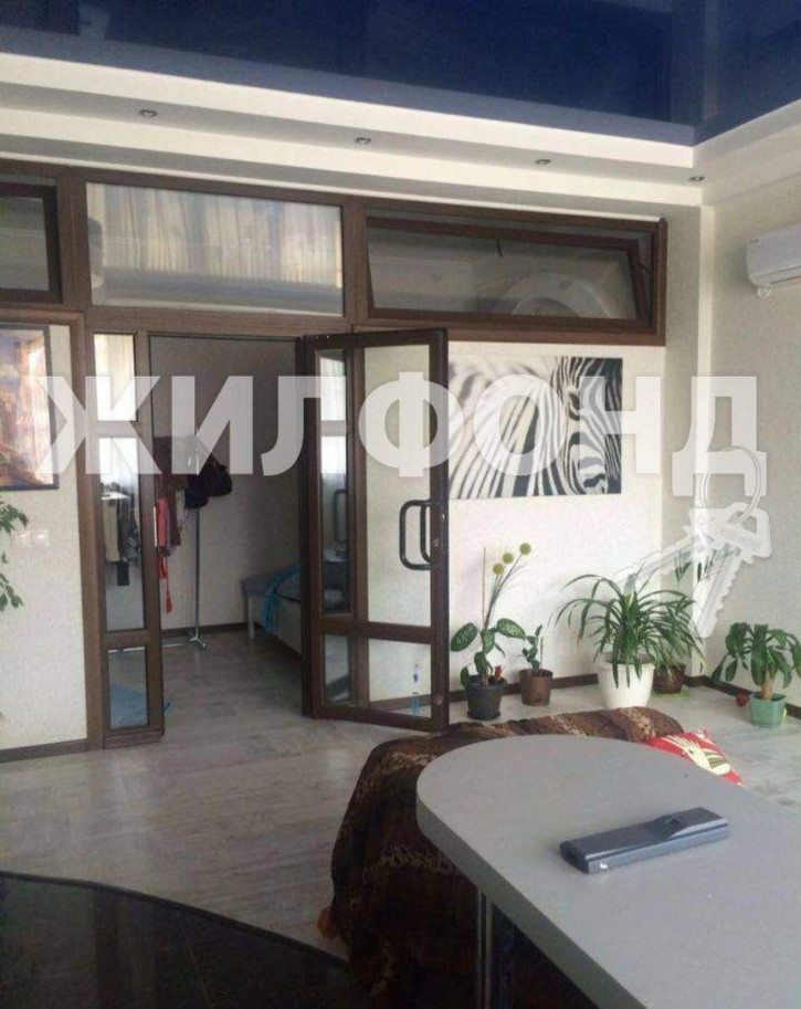 3-комн квартира Макаренко улица, д.8/6