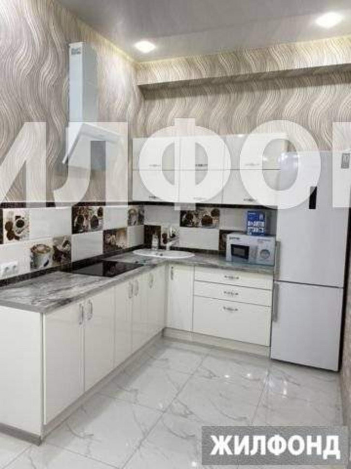 3-комн квартира Ульянова улица, д.122