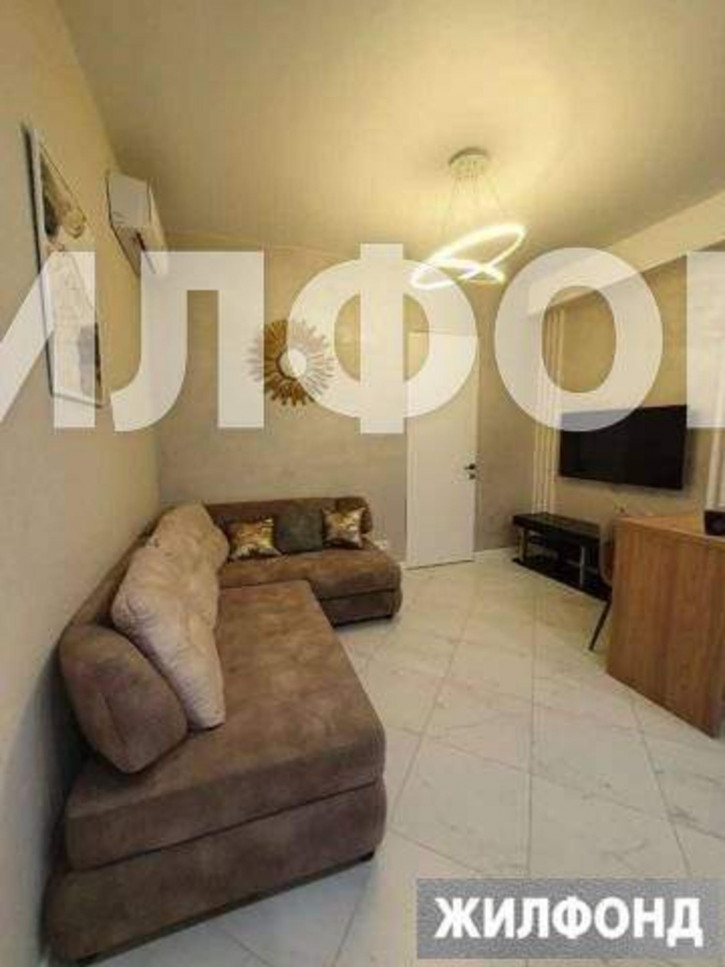 3-комн квартира Гастелло улица, д.28к1