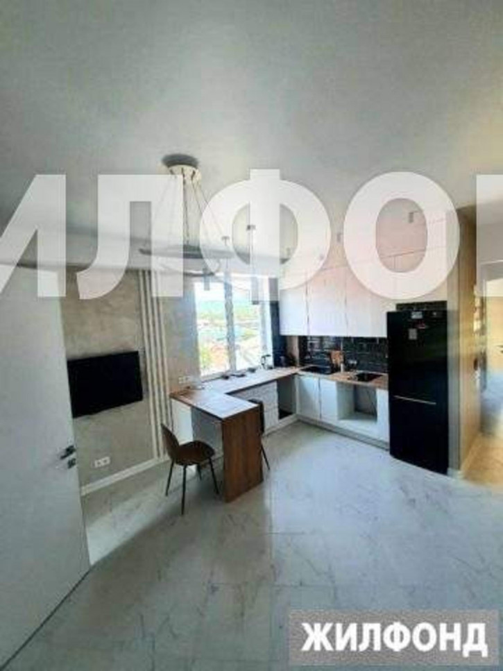 3-комн квартира Гастелло улица, д.28к1