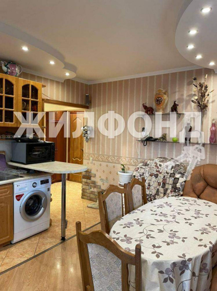 3-комн квартира Пирогова улица, д.18
