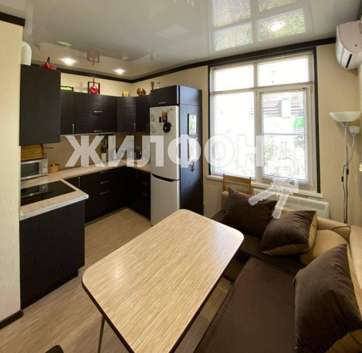 3-комн квартира Пархоменко улица, д.19а