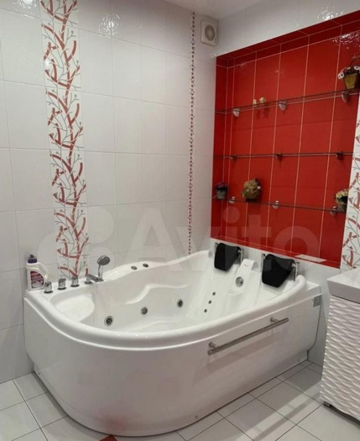 3-комн квартира авиагородок улица, 101