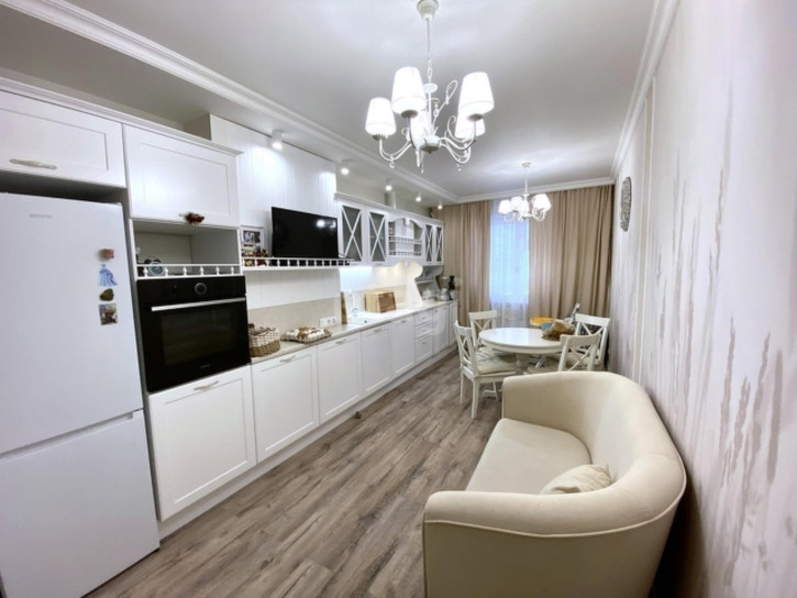 3-комн квартира улица Карамзина