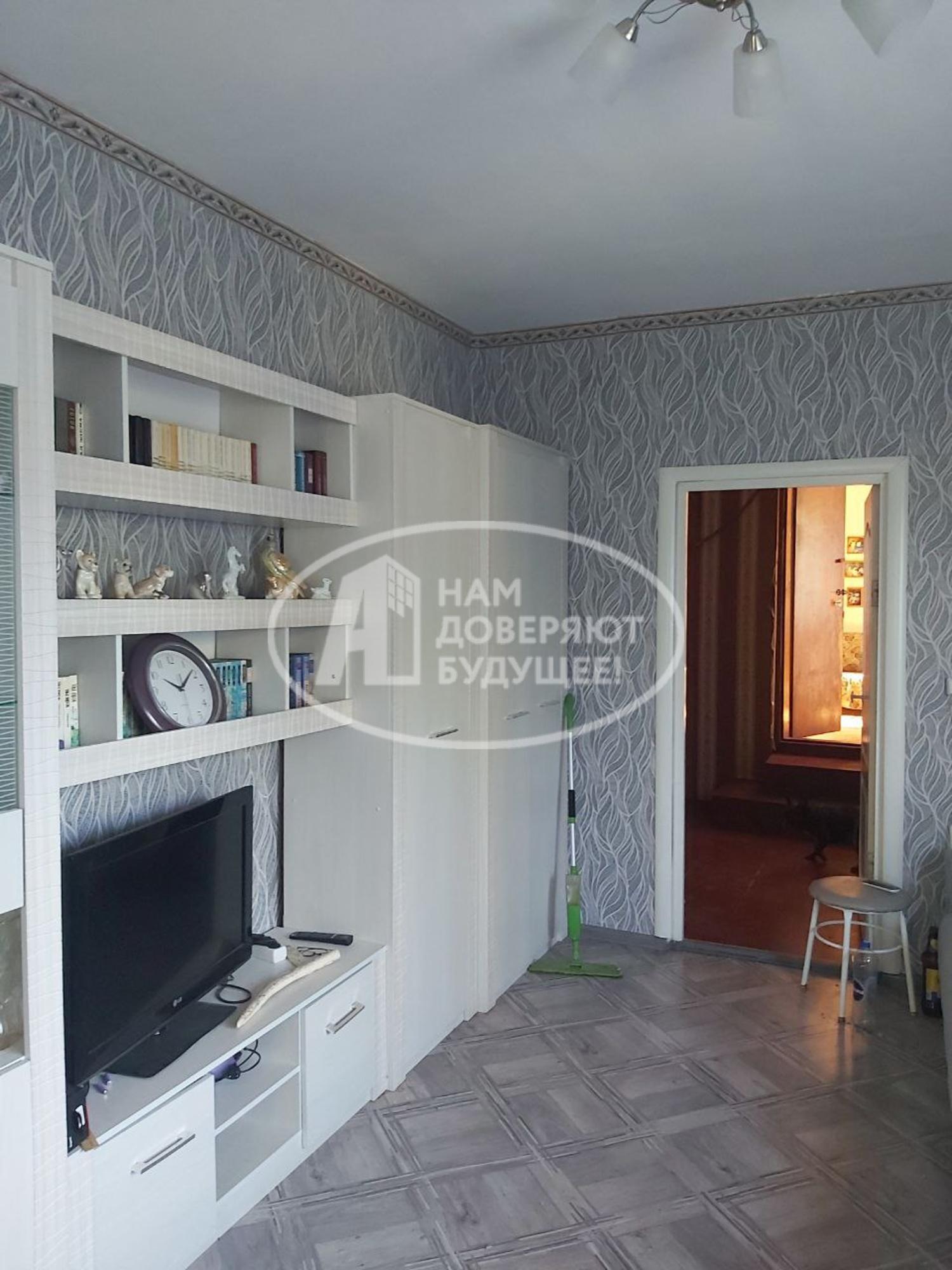 Купить дачу, дом, коттедж за 2 000 000 рублей на Рябиновая улица