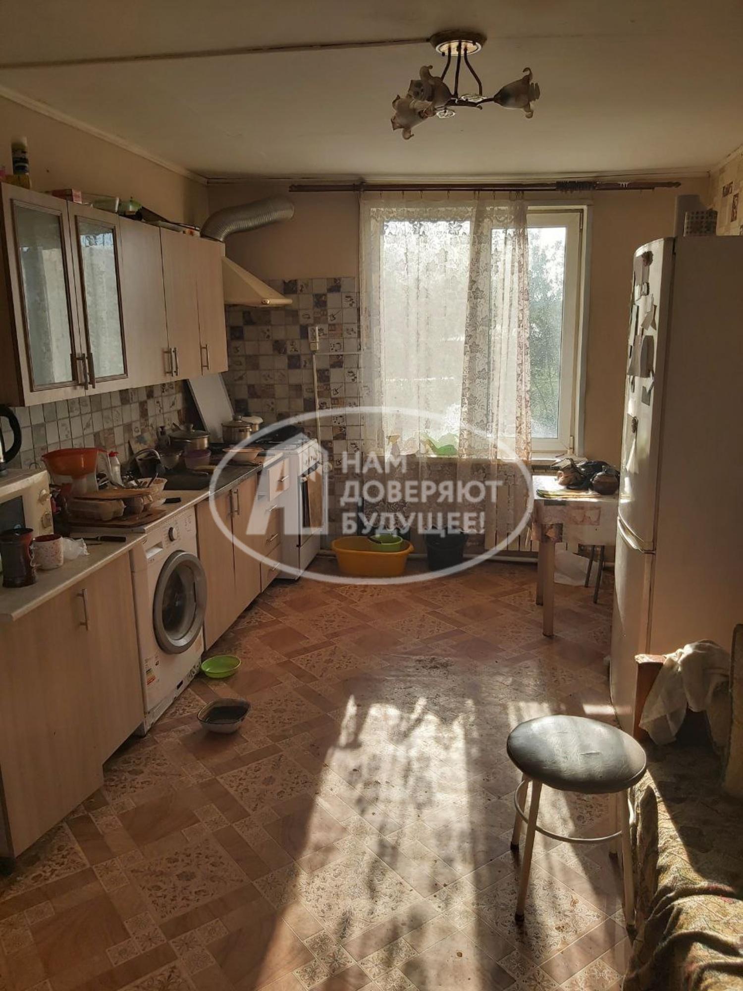 Купить дачу, дом, коттедж за 2 000 000 рублей на Рябиновая улица