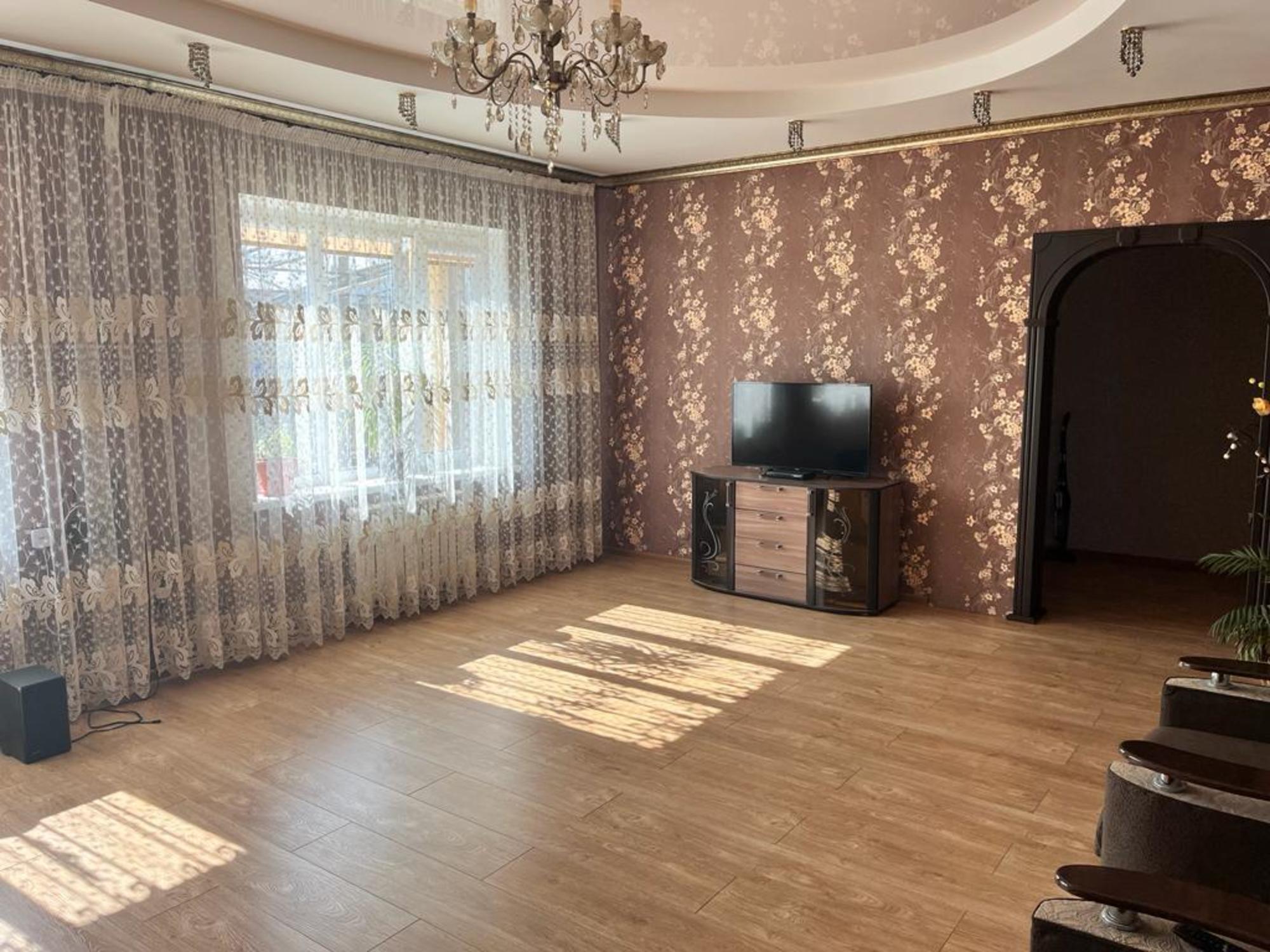 Купить дачу, дом, коттедж за 8 000 000 рублей на Молодёжная улица
