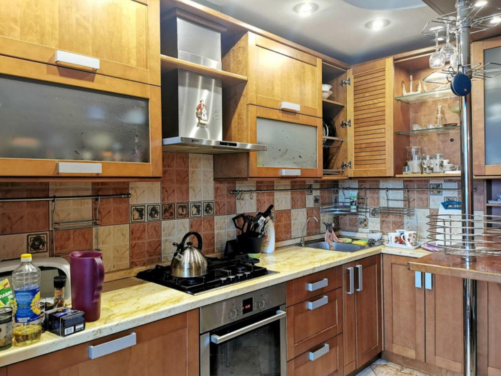 2-комн квартира Зинаиды Коноплянниковой ул, 21
